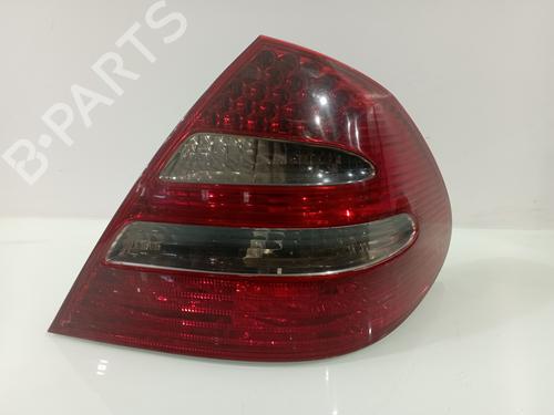 Used Right taillight MERCEDES-BENZ E-CLASS (W211) E 270 CDI (211.016) (177 hp) 29448713
