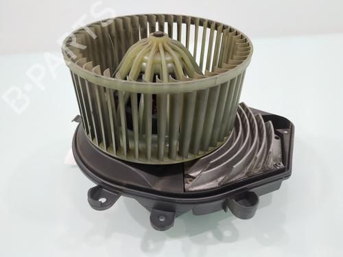 Varmeblæser VW PASSAT B5.5 (3B3) [2000-2005]  24417301