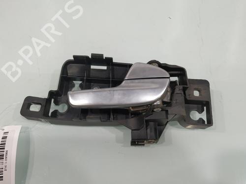 Poignée intérieure arrière droite FORD MONDEO IV (BA7) [2007-2015]  28052644