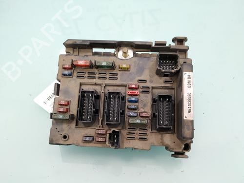 Used Fuse box PEUGEOT 307 Break (3E) 2.0 (136 hp) 8086365
