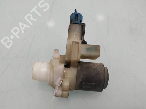 Used Washer pump CHRYSLER VOYAGER / GRAND VOYAGER III (GS_, NS_) 2.4 i (151 hp) 14029594