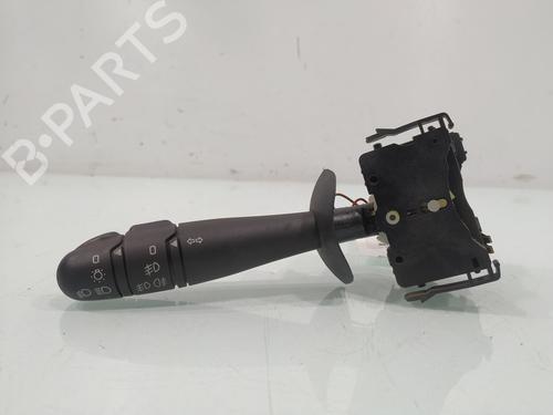 Used Headlight switch OPEL VIVARO A Van (X83) [2001-2015]  31917192