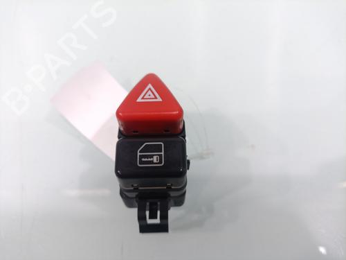 Used Warning switch Warning switch MERCEDES-BENZ A-CLASS (W168) A 170 CDI (168.009, 168.109) (95 hp) 36142497 36142497