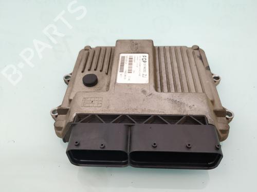 Used Engine control unit (ECU) OPEL CORSA C (X01) 1.3 CDTI (F08, F68) (70 hp) 8086435