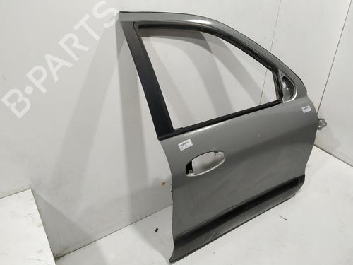 Right front door HYUNDAI SANTA FÉ I (SM) 2.0 CRDi | BP15838905C3