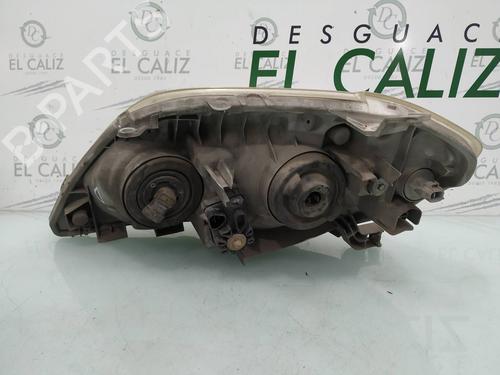 Scheinwerfer rechts TOYOTA COROLLA (_E12_) 2.0 D-4D (CDE120R, CDE120L_) | BP8121333C29 