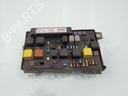 Used Fuse box OPEL ZAFIRA / ZAFIRA FAMILY B (A05) [2005-2019]  24649614