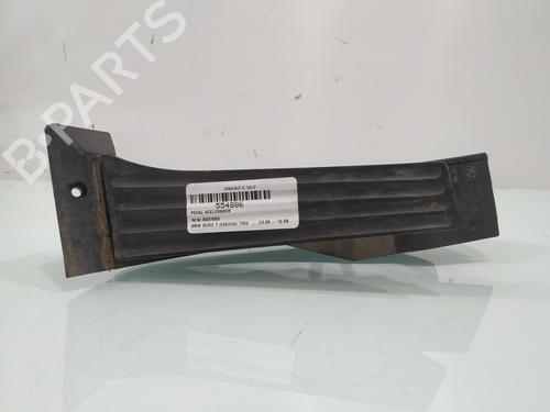 Pedal BMW 7 (E65, E66, E67) 730 Ld (231 hp) 31051142