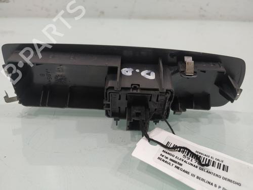 Right front window switch RENAULT MEGANE III Hatchback (BZ0/1_, B3_) 1.9 dCi (BZ0N, BZ0J) | BP37012312I26 - Image 2