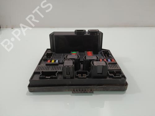 Used Fuse box Fuse box RENAULT KOLEOS I (HY_) 2.0 dCi (HY0K) (150 hp) 34495519 34495519