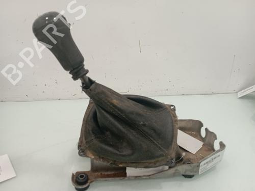 Used Gear lever HYUNDAI SANTA FÉ I (SM) 2.0 CRDi (113 hp) 13408925