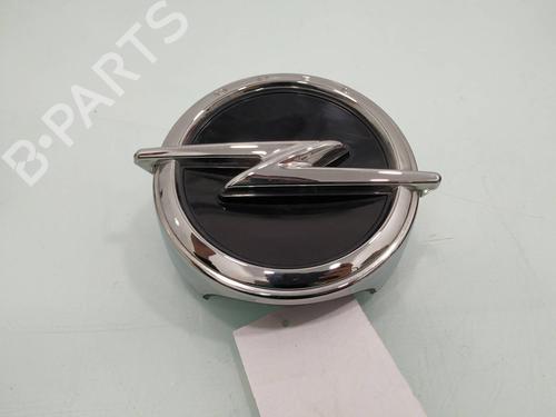 Used Tailgate handle OPEL CORSA F (P2JO) 1.2 (68) (75 hp) 11834577