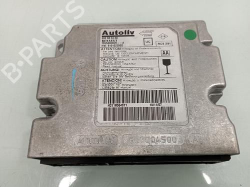 Używane Sterownik / Moduł Airbag RENAULT LAGUNA III (BT0/1) 1.5 dCi (BT00, BT0A, BT0T, BT1J) (110 hp) 15679474