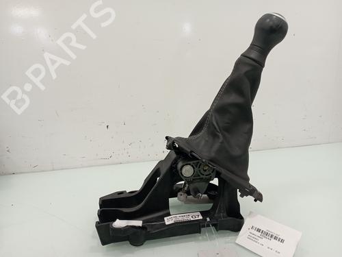 Gear lever TOYOTA AYGO (_B4_) 1.0 VVTi (KGB40) 33530K0010 |