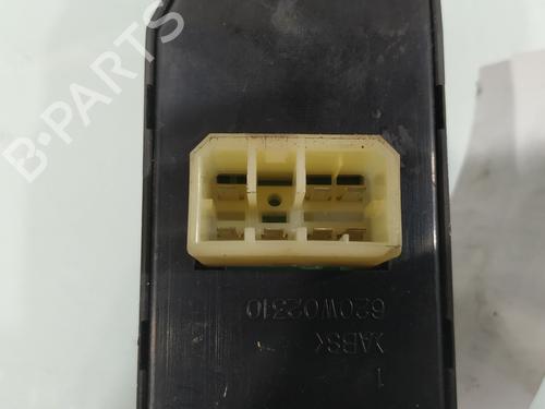 Left front window switch HYUNDAI H-1 / STAREX Bus (A1) 2.5 TD 4WD | BP33401810I27 - Image 3