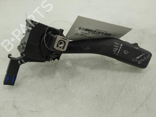 Used Steering column stalk SEAT LEON (1P1) 1.4 TSI (125 hp) 18318734