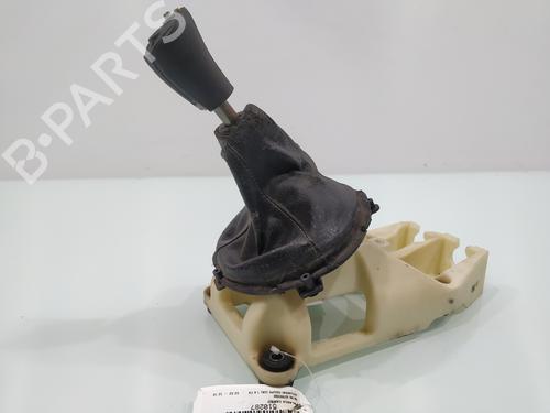 Used Gear lever HYUNDAI COUPE II (GK) 1.6 16V (105 hp) 24126095