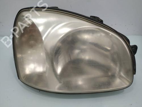 Used Right headlight HYUNDAI SANTA FÉ I (SM) 2.0 CRDi (113 hp) 10642174