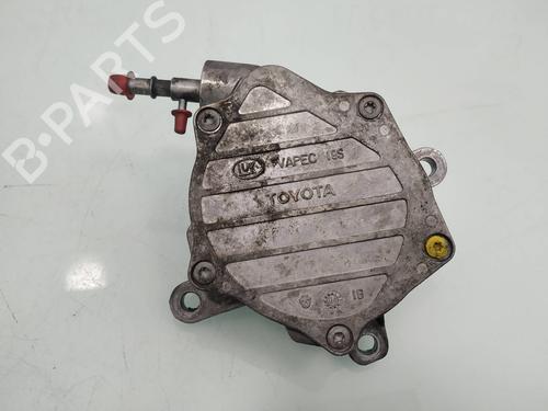Used Vacuum pump TOYOTA AVENSIS (_T25_) 2.2 D-4D (ADT251_, ADT251R) (150 hp) 8093985