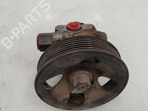Used Steering pump HYUNDAI TRAJET (FO) 2.0 CRDi (113 hp) 8095769