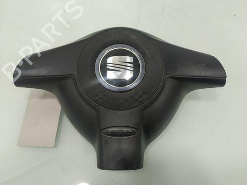 Used Driver airbag SEAT LEON (1M1) 1.9 TDI (110 hp) 19135337
