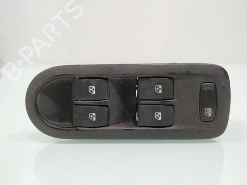 Used Left front window switch RENAULT MEGANE II Saloon (LM0/1_) [2003-2025]  27868434