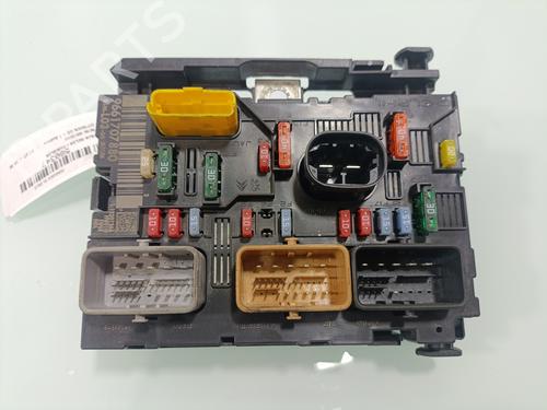 Used Fuse box Fuse box CITROËN C3 I (FC_, FN_) 1.1 i (60 hp) 34570856 34570856