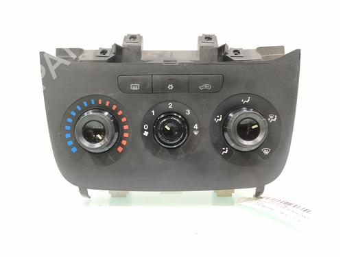 Used Climate control FIAT PUNTO EVO (199_) 1.3 D Multijet (199AXC1A, 199BXC1A, 199AXT1A, 199BXT1A) (75 hp) 26275248