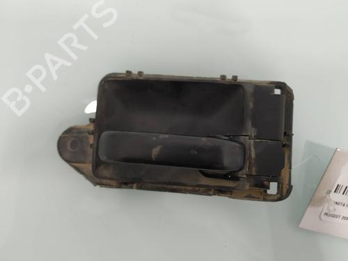 Højre bagtil invendig håndtag PEUGEOT 205 II (20A/C) 1.7 Diesel (60 hp) 10319434