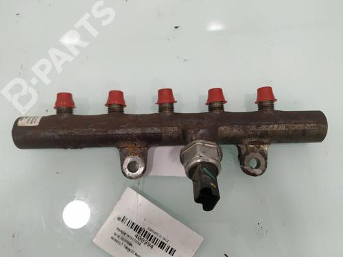 Used Injection rail Injection rail RENAULT TWINGO II (CN0_) 1.5 dCi 75 (75 hp) 10393852 10393852