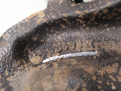 Left front steering knuckle VW CRAFTER 30-50 Van (2E_) | BP31249231M25