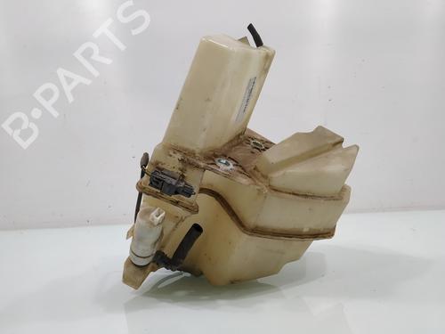 Used Windscreen washer tank VOLVO XC90 I (275) D5 AWD (163 hp) 30572730