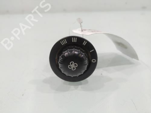 Used Climate control CITROËN SAXO (S0, S1) 1.5 D (54 hp) 31840102