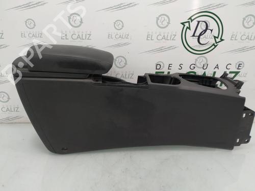 Used Armrest / Center console NISSAN QASHQAI / QASHQAI +2 I (J10, NJ10, JJ10E) 1.6 (114 hp) 8095822