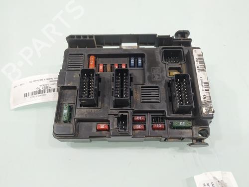 Used Fuse box PEUGEOT PARTNER MPV (5_, G_) [1996-2026]  31571644