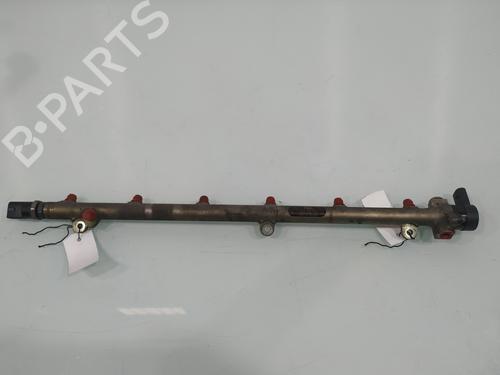 Used Injection rail Injection rail 37012236 37012236