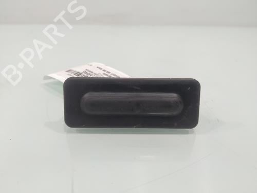 Used Tailgate handle PEUGEOT 308 SW II (LC_, LJ_, LR_, LX_, L4_) 1.5 BlueHDi 130 (131 hp) 26394377