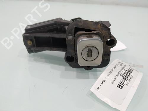 Used Tailgate handle Tailgate handle RENAULT CLIO II (BB_, CB_) 1.2 (BB0A, BB0F, BB10, BB1K, BB28, BB2D, BB2H, CB0A,... (58 hp) 33292573 33292573