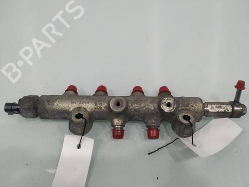 Used Injection rail Injection rail 37235132 37235132