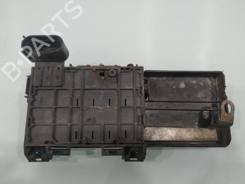 Fuse box VW GOLF IV (1J1) 1.9 TDI | BP26572674E1 