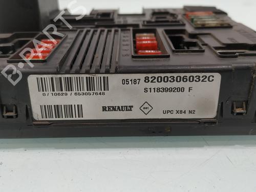 Fuse box RENAULT MEGANE II (BM0/1_, CM0/1_)  | BP31127386E1 
