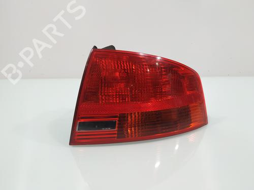 Used Right taillight AUDI A4 B7 (8EC) 2.0 TDI 16V (140 hp) 24815827