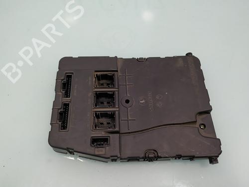 Fuse box RENAULT SCÉNIC II (JM0/1_)  | BP8086656E1 