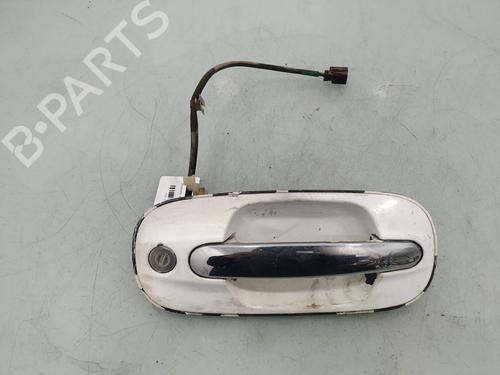 Used Front left exterior door handle HYUNDAI TRAJET (FO) 2.0 CRDi (113 hp) 8095788