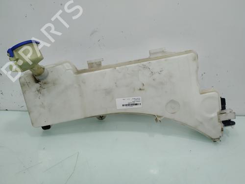 Used Windscreen washer tank PEUGEOT 5008 II (MC_, MJ_, MR_, M4_) 2.0 BlueHDi 180 (MJAHWW) (181 hp) 17326711