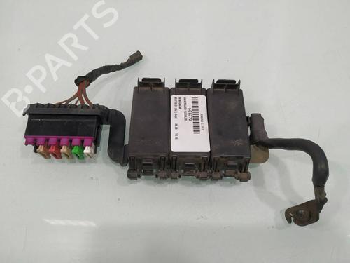 Used Fuse box Fuse box 38781572 38781572