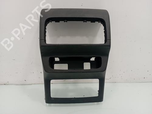 Armrest / Center console AUDI Q5 (FYB, FYG) 3.0 TDI quattro (286 hp) 13509491