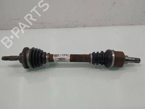 Drivaksel fortil venstre Drivaksel fortil venstre PEUGEOT 206 Hatchback (2A/C) 1.4 HDi eco 70 (68 hp) 39696879 39696879