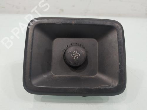 Used Climate control Climate control 37236716 37236716
