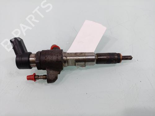 Injector VOLVO V50 (545) D2 (114 hp) 32671857